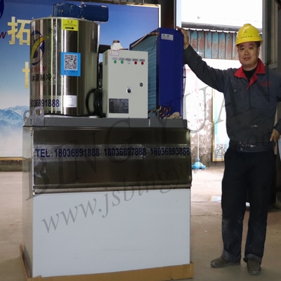 Máquina comercial do floco do gelo do elevado desempenho 3.94kw~90kw de 1 toneladas