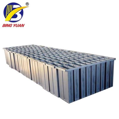 Máquina comercial do fabricante de gelo de R404A 124.3KW 380V 25KG, máquina comercial do cubo de gelo