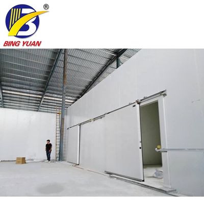 As energias solares de 3.1KW 0.8mm Containerized a sala fria, armazenamento frio modular